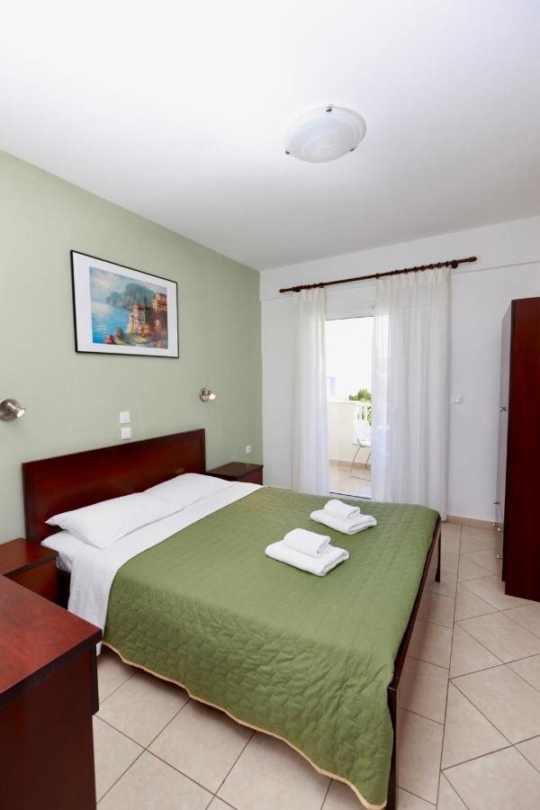 Melis Studios Kallithea  Luaran gambar
