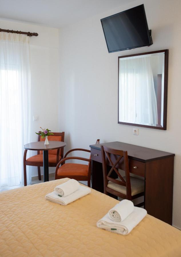 Melis Studios Kallithea  Luaran gambar