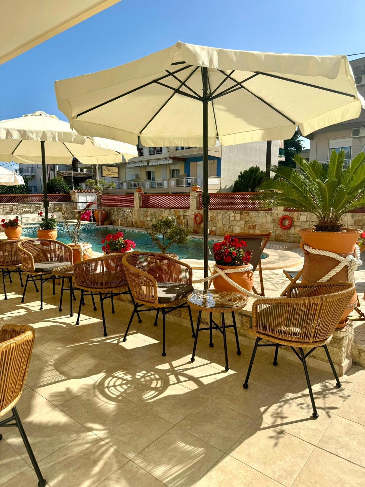 Melis Studios Kallithea  Luaran gambar