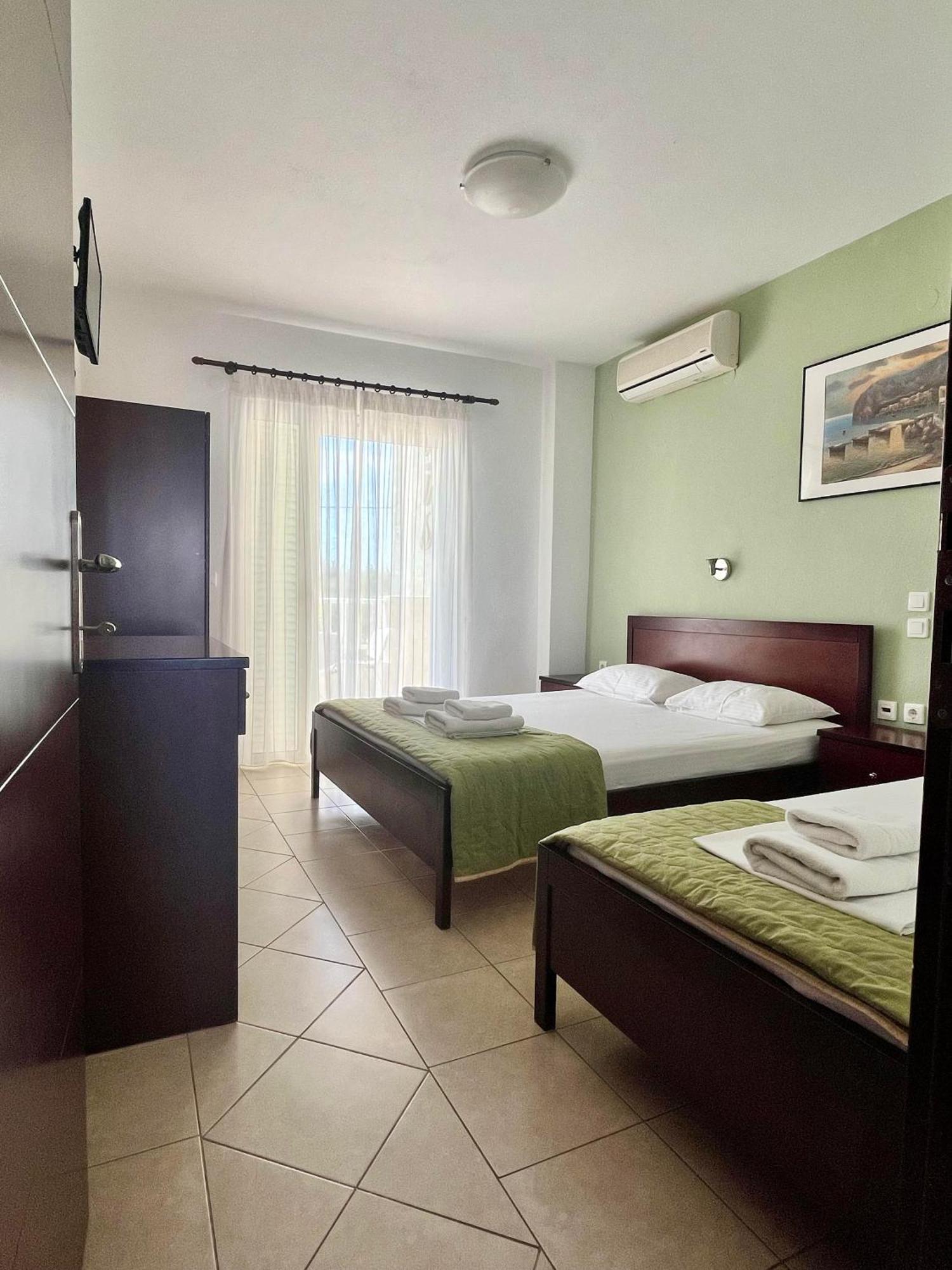 Melis Studios Kallithea  Luaran gambar