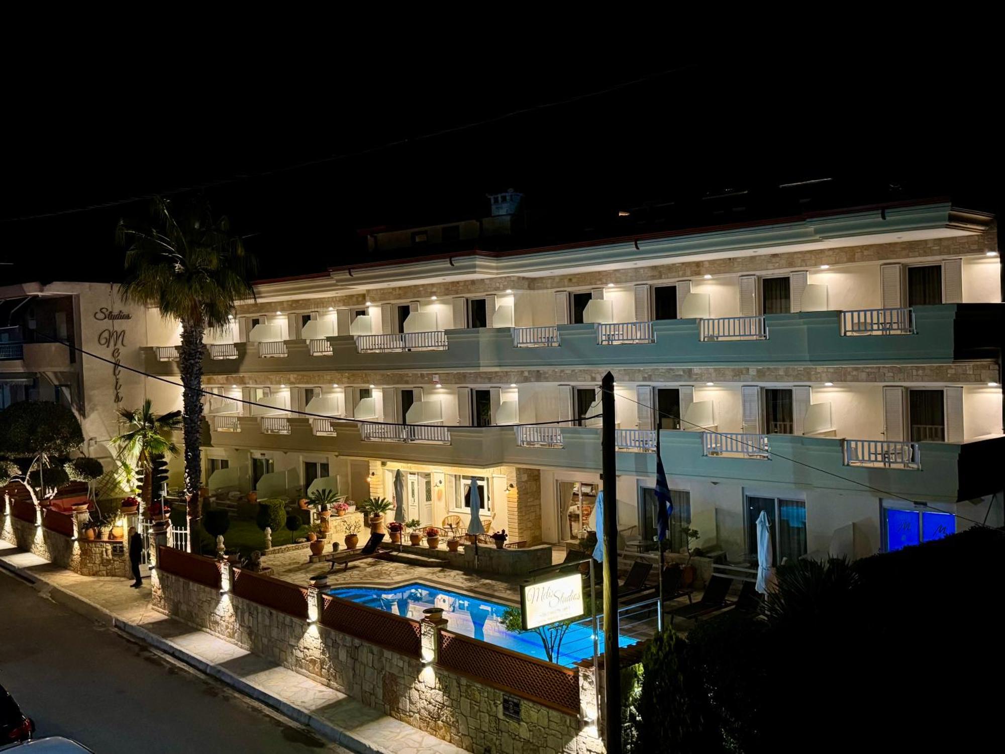 Melis Studios Kallithea  Luaran gambar