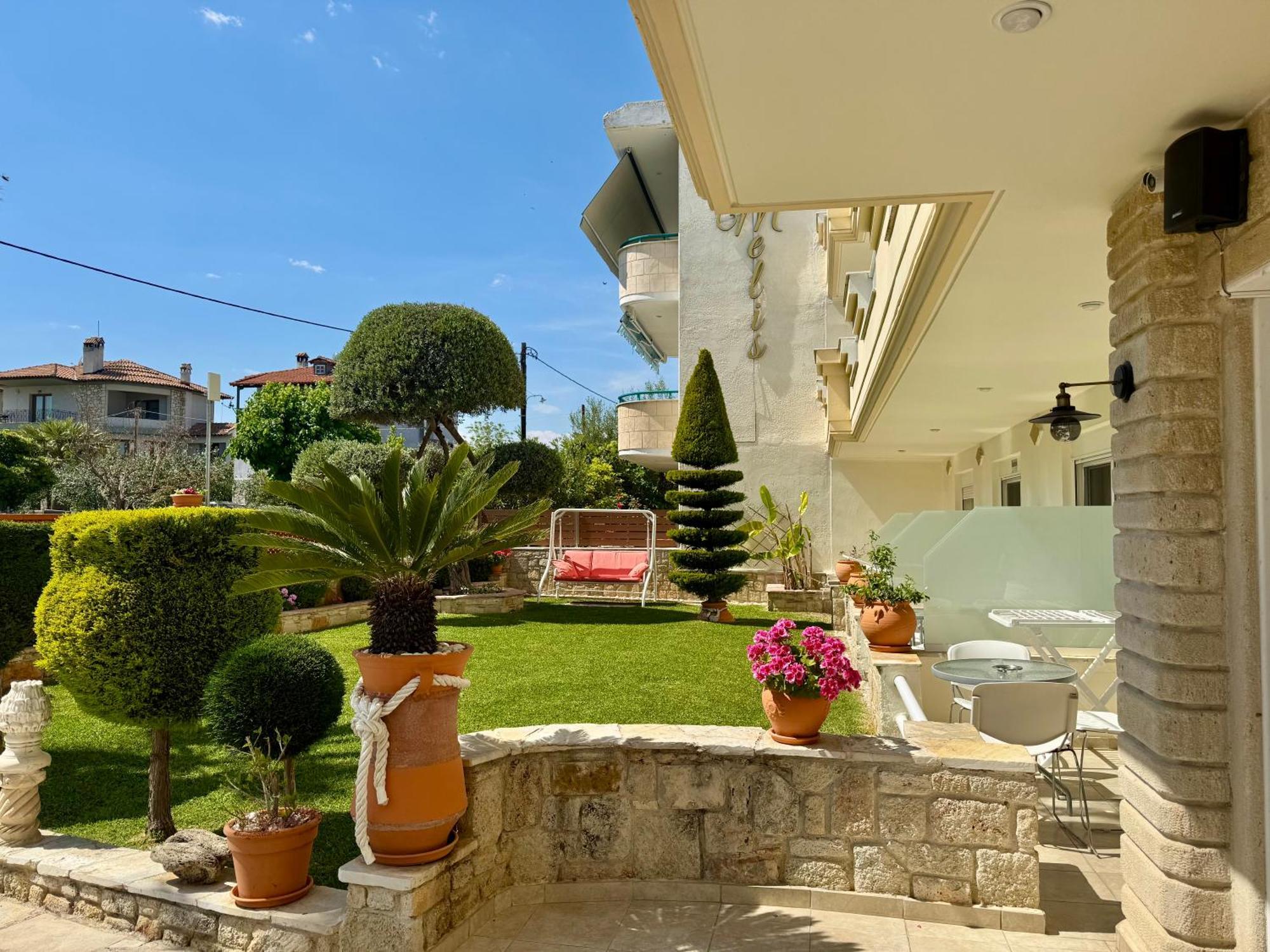 Melis Studios Kallithea  Luaran gambar
