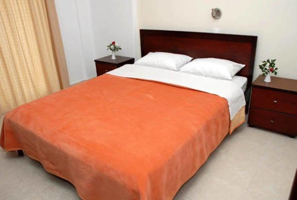 Melis Studios Kallithea  Luaran gambar