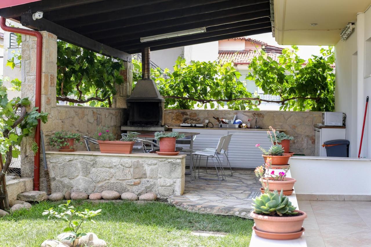 Melis Studios Kallithea  Luaran gambar